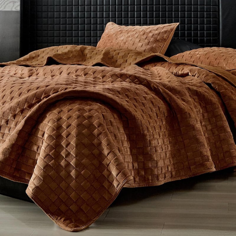 Zera MJ Brown Velvet Quilt Set with Pillowcase