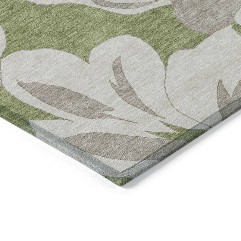 HomeRoots Floral Transitional Rectangle Outdoor Rug