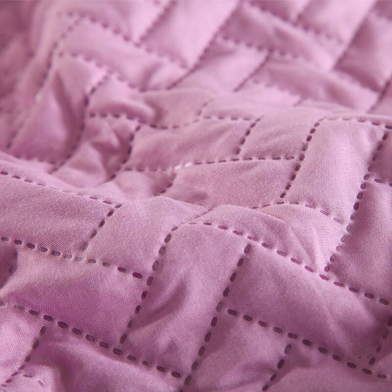 Ultrasonic Reversible 3-Piece Quilt Set with Pillow Shams