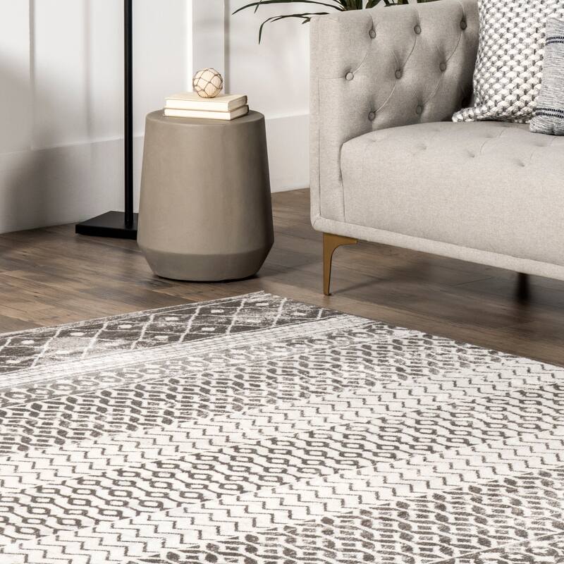 Nuloom Kimberly Transitional Moroccan Banded Area Rug