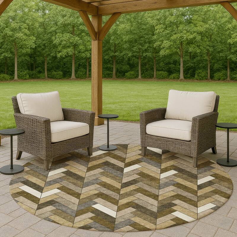 Machine Washable Indoor/ Outdoor Modern Chevron Chantille Rug - Brown - 8' x 8'