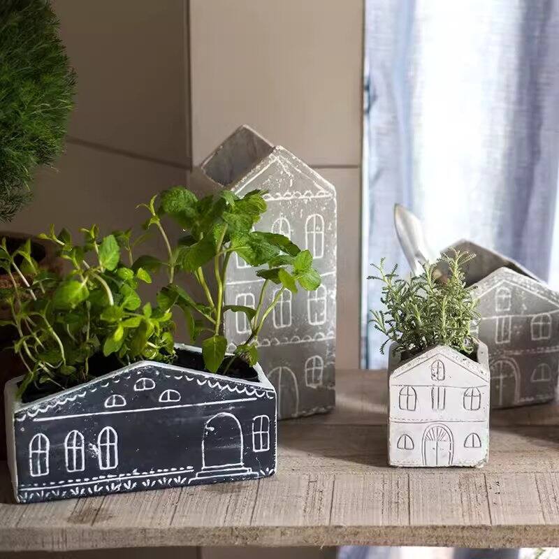 RusticReach TinyHome Clay Planters