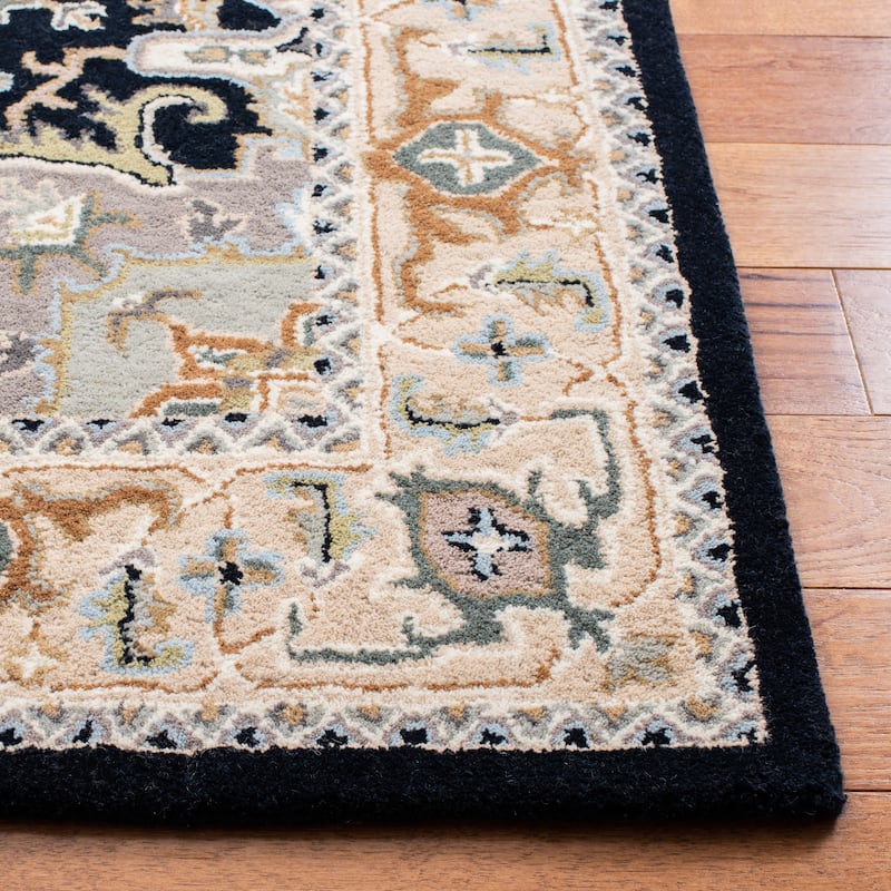 SAFAVIEH Handmade Heritage Carrol Traditional Oriental Wool Rug