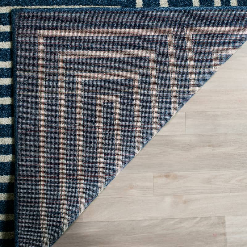 SAFAVIEH Amherst Morag Modern Rug