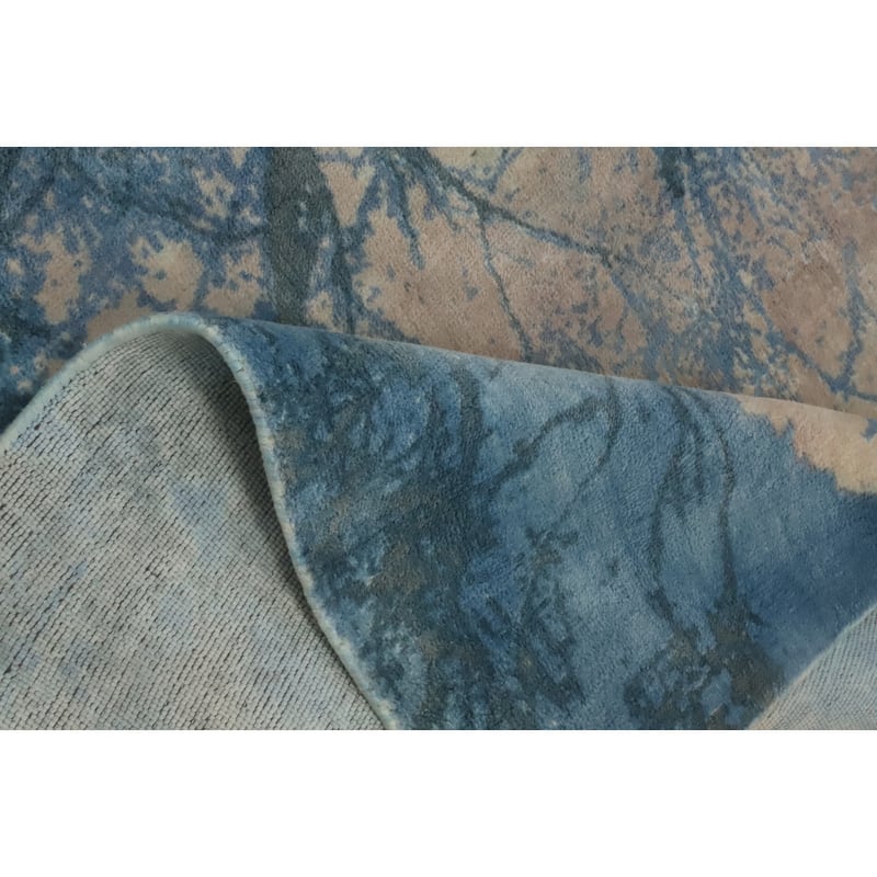 Hand-knotted Modern Silk Blue Abstract Oriental Area Rug - 7' 2'' X 5' 4''