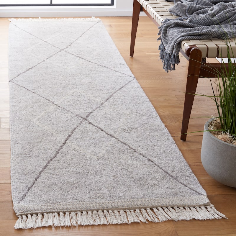 SAFAVIEH Easy Care Machine Washable Fairy Josefine Rug - 2'3" x 7' Runner - Grey/Ivory - Runner