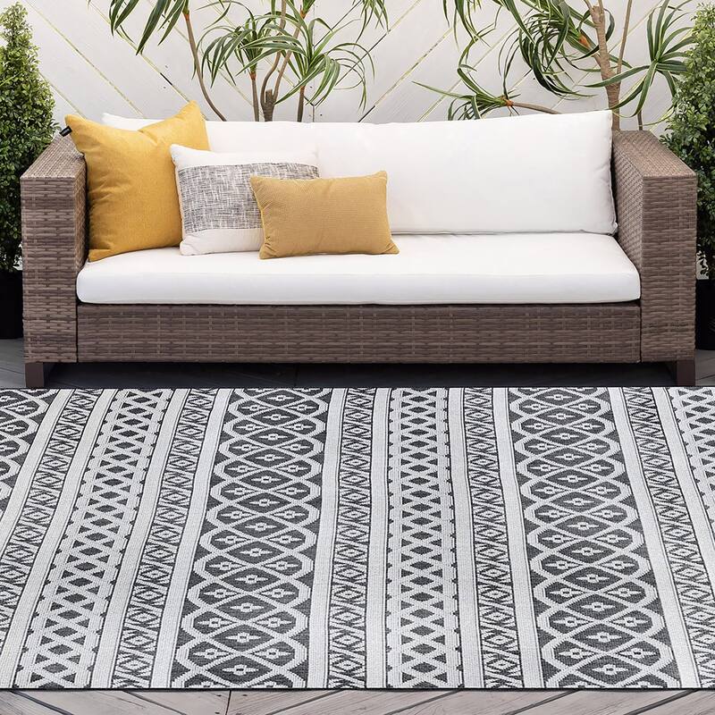 Vision Coastal Stripe Indoor/Outdoor Area Rug