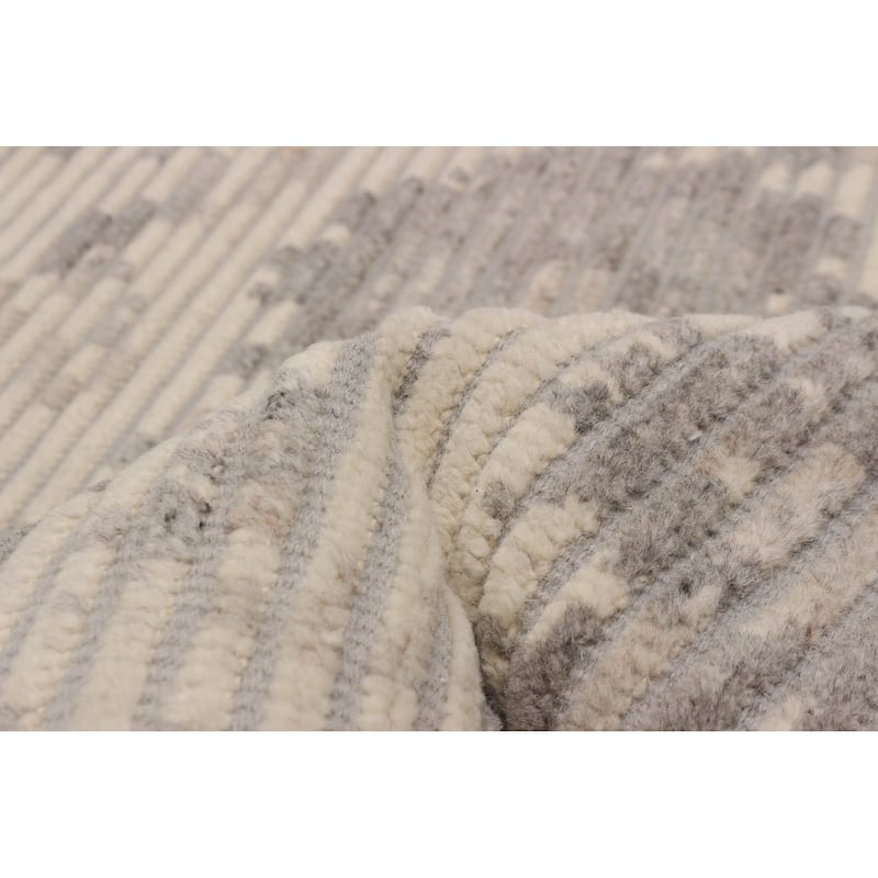 ECARPETGALLERY Hand-knotted Tangier Cream Wool Rug - 7'10 x 9'10