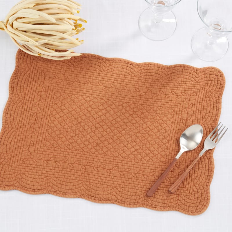 Elegant Quilted Placemat (Set of 4)
