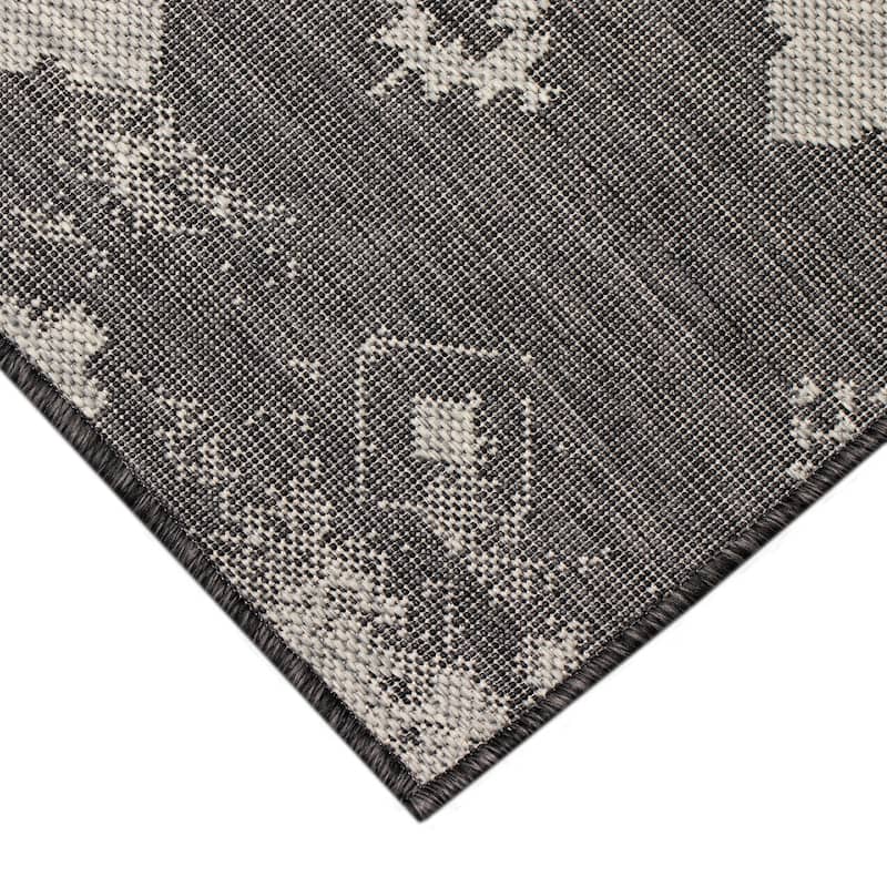 Liora Manne Carmel Porto Indoor/Outdoor Rug