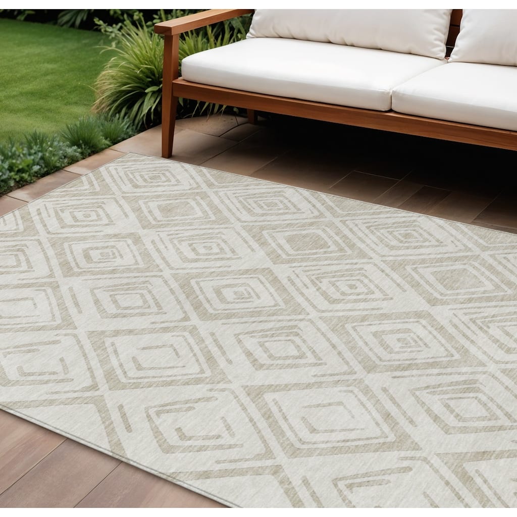 HomeRoots Geometric Transitional Rectangle Outdoor Rug