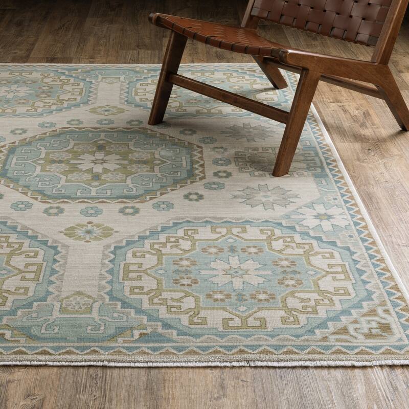 Meadow Bohemian Medallion Beige/ Teal Area Rug - 5' 3" x 7' 6" - Rectangle