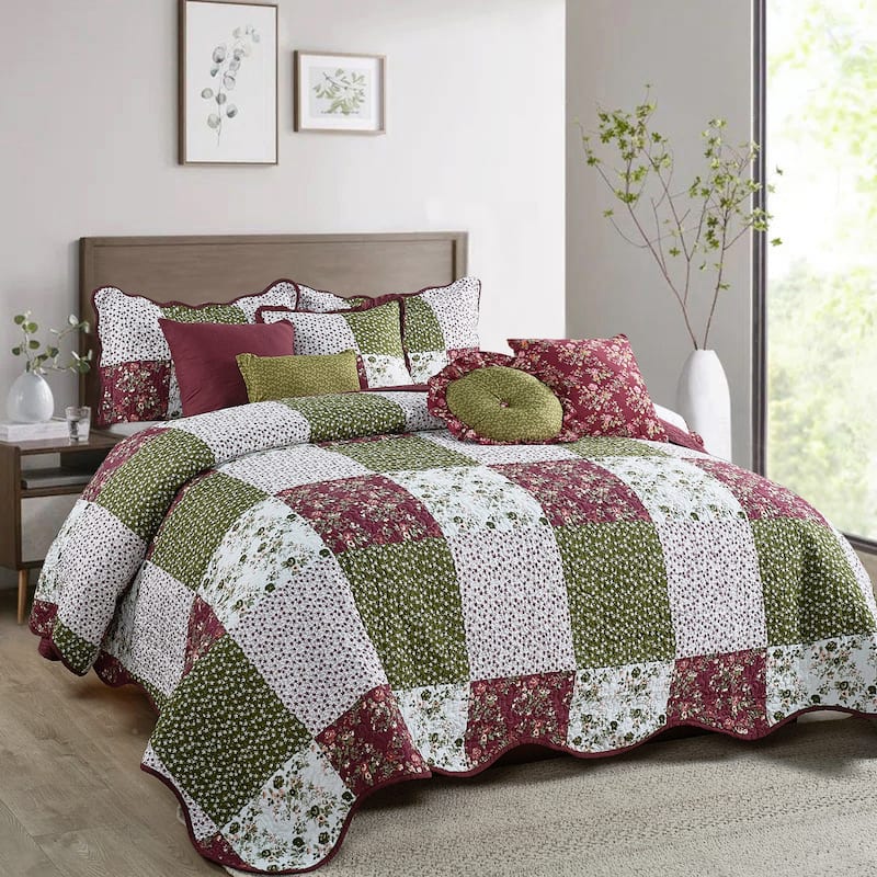 Serenta 8 Piece Quilted Patchwork Bedspread Set