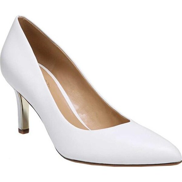 naturalizer white pumps