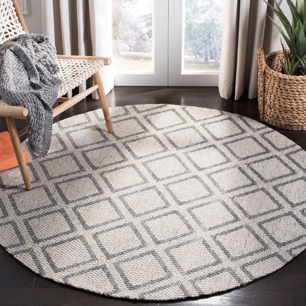 SAFAVIEH Handmade Micro-Loop Raven Wool Rug