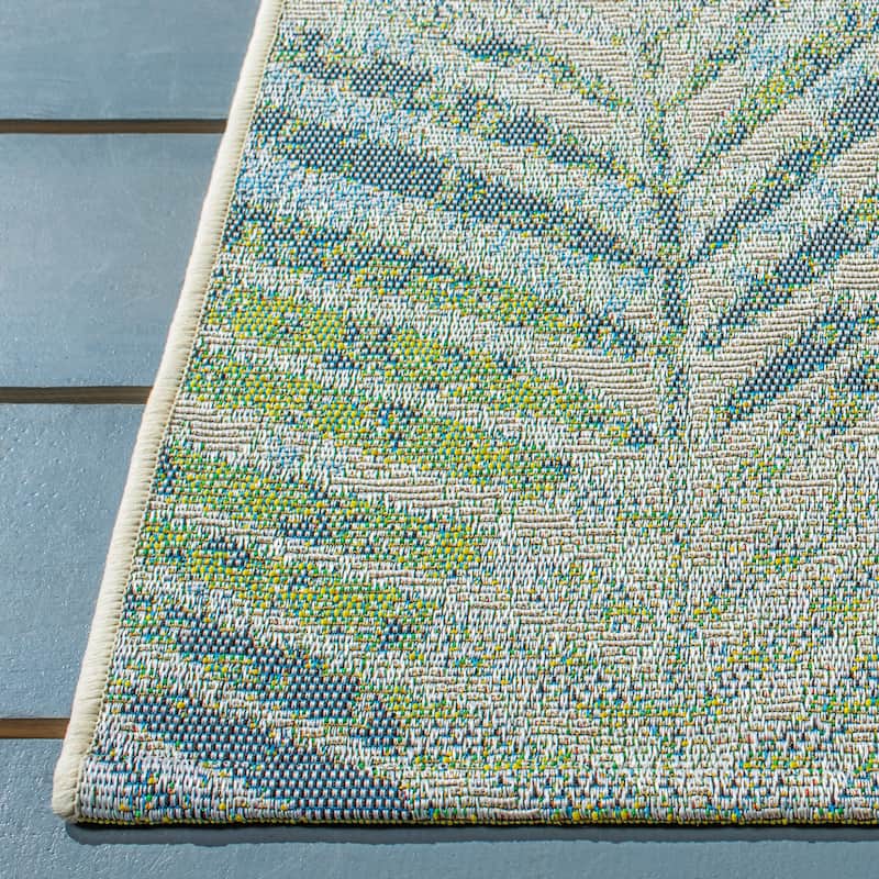 SAFAVIEH Summer Palmey Tropical Indoor/ Outdoor Waterproof Patio Backyard Rug