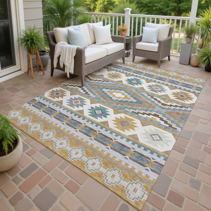 Machine Washable Indoor/ Outdoor Modern Ottawa Chantille Rug - Gold - 9' x 12'