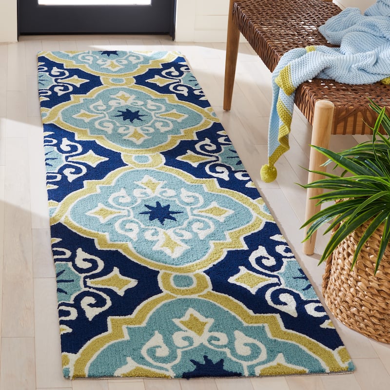 SAFAVIEH Handmade Four Seasons Tota Floral Rug