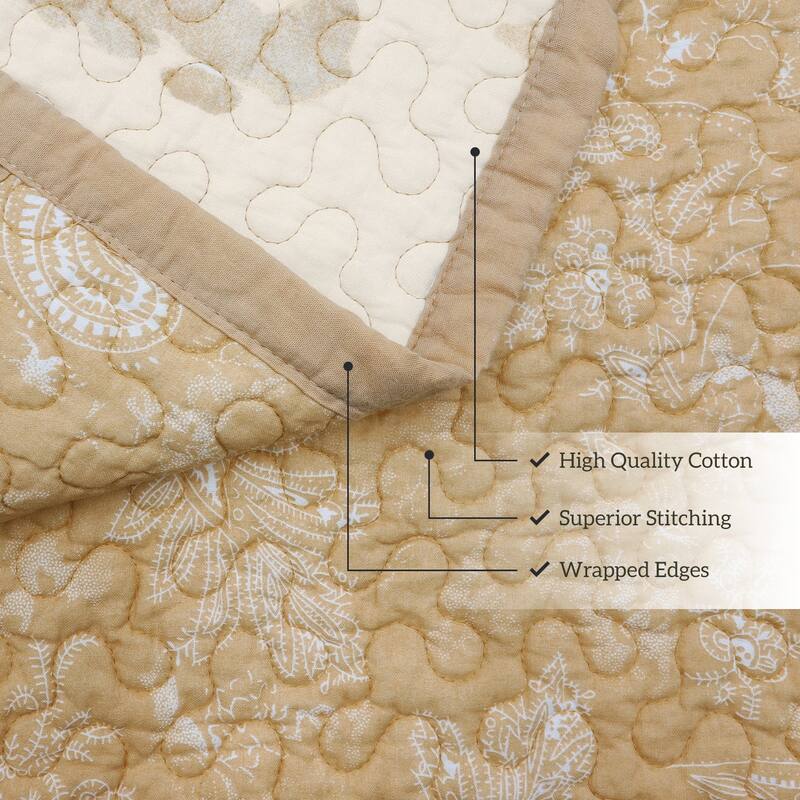 Paseo Road Elsa Cow Print and Paisley 100% Cotton 3 Piece Reversible Quilt Set