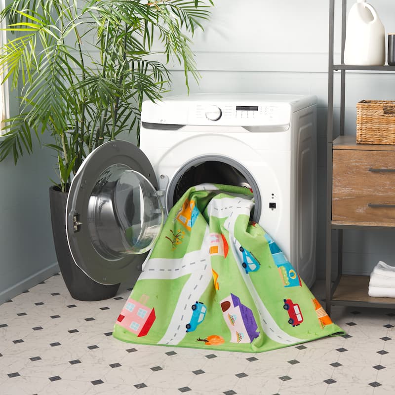 SAFAVIEH Santa Neeltje Monica Kids Machine Washable Slip Resistant Rug - 2'6" x 8' Runner - Light Green