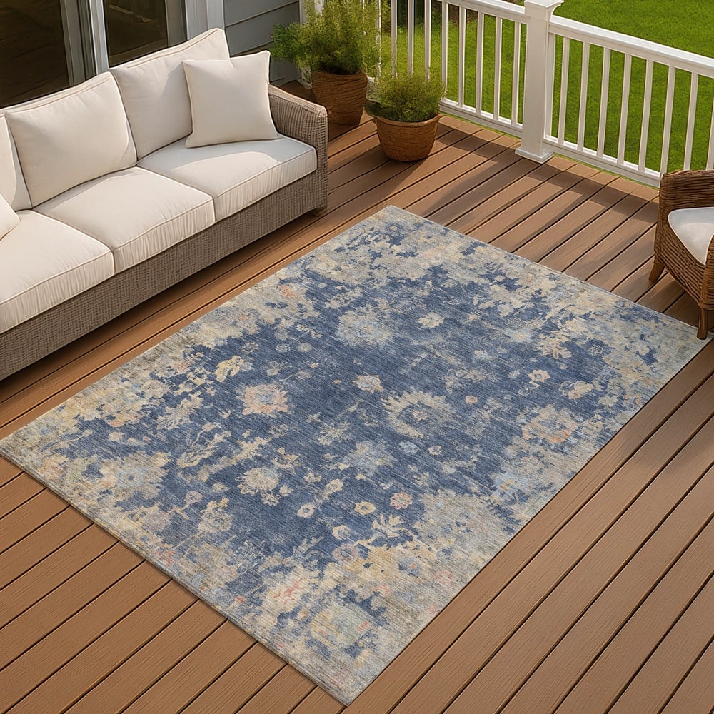 Machine Washable Indoor/ Outdoor Vintage Traditional Chantille Rug
