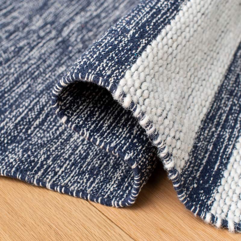 SAFAVIEH Handmade Striped Kilim Caitlin Modern Cotton Rug