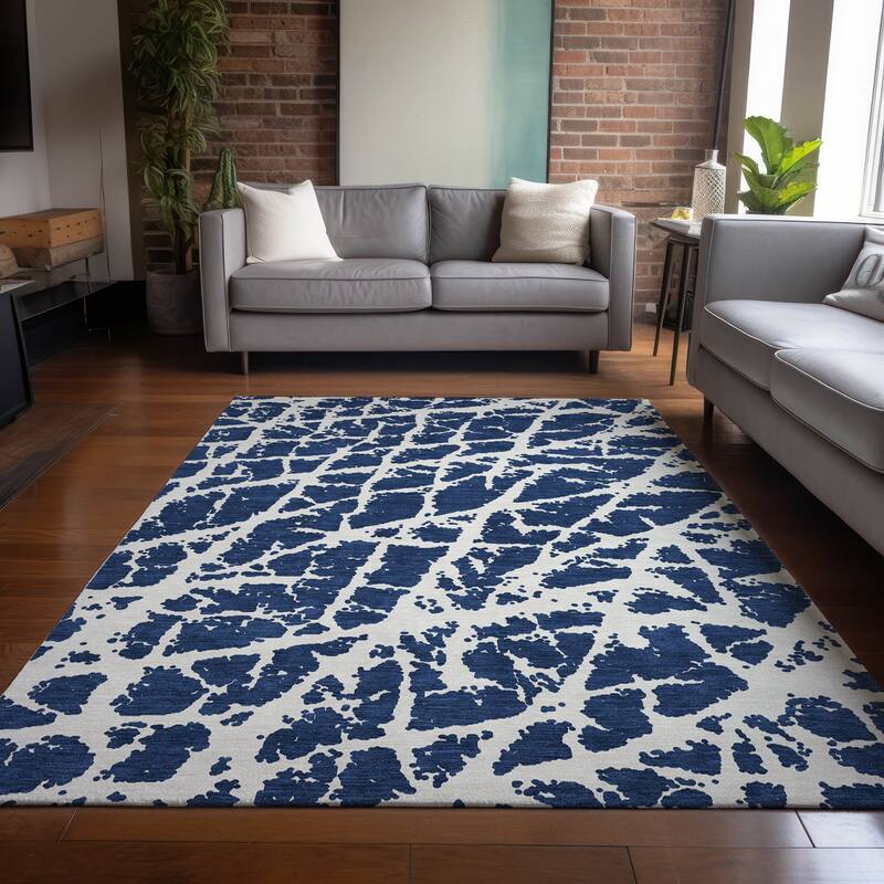 Machine Washable Indoor/ Outdoor Transitional Navy Crackle Chantille Rug