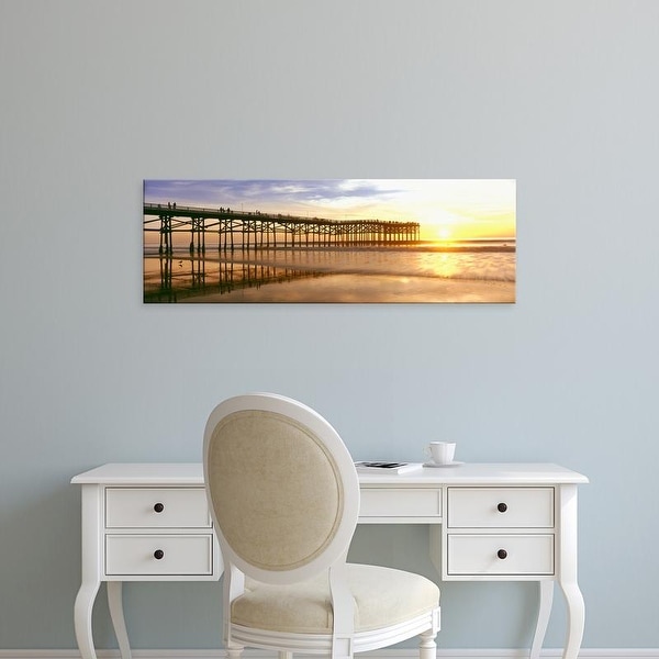 Easy Art Prints Panoramic Image 'Crystal Pier, Pacific Beach, San Diego, California' Canvas Art