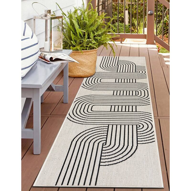 World Rug Gallery Modern Abstract Lines Weather Resistant Reversible Indoor/Outdoor Area Rug - 2' x 7' - Black