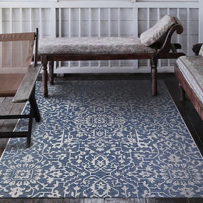 Carriage House Medallion Indoor/ Outdoor Area Rug