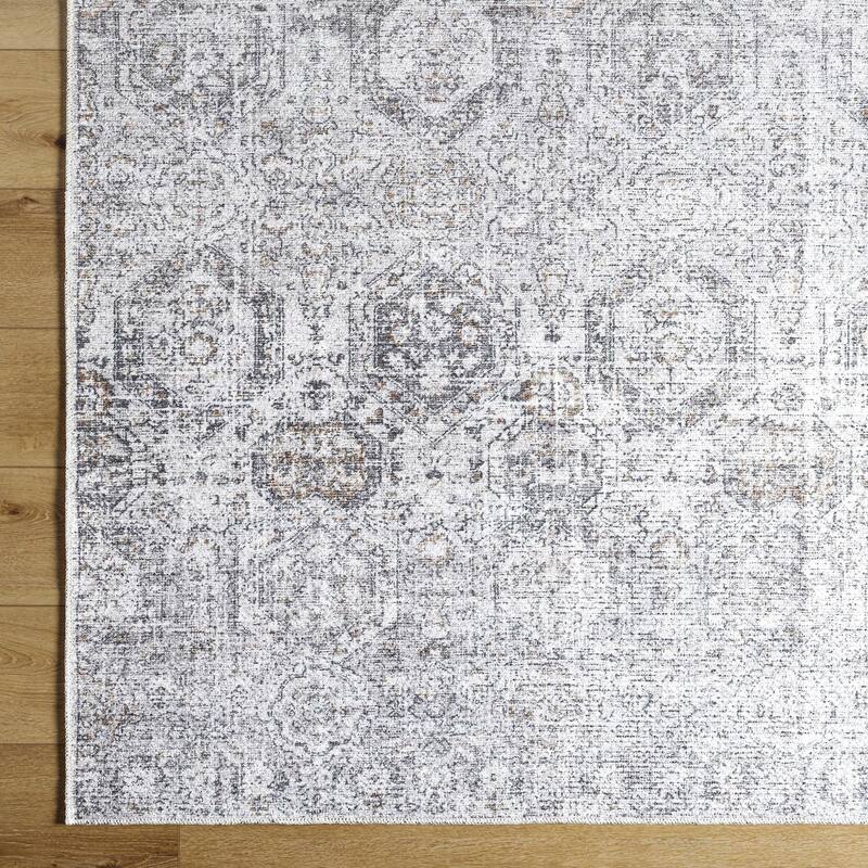 Livabliss Traditional Vinny Diamond Washable Area Rug