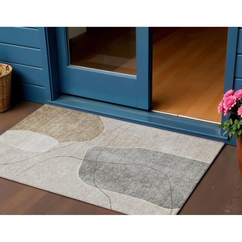 HomeRoots Abstract Transitional Rectangle Outdoor Rug - 3' x 5'