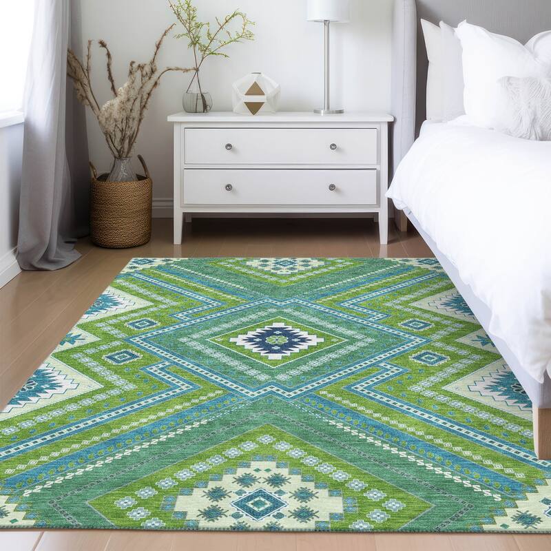 Machine Washable Indoor/ Outdoor Global Boho Chantille Rug