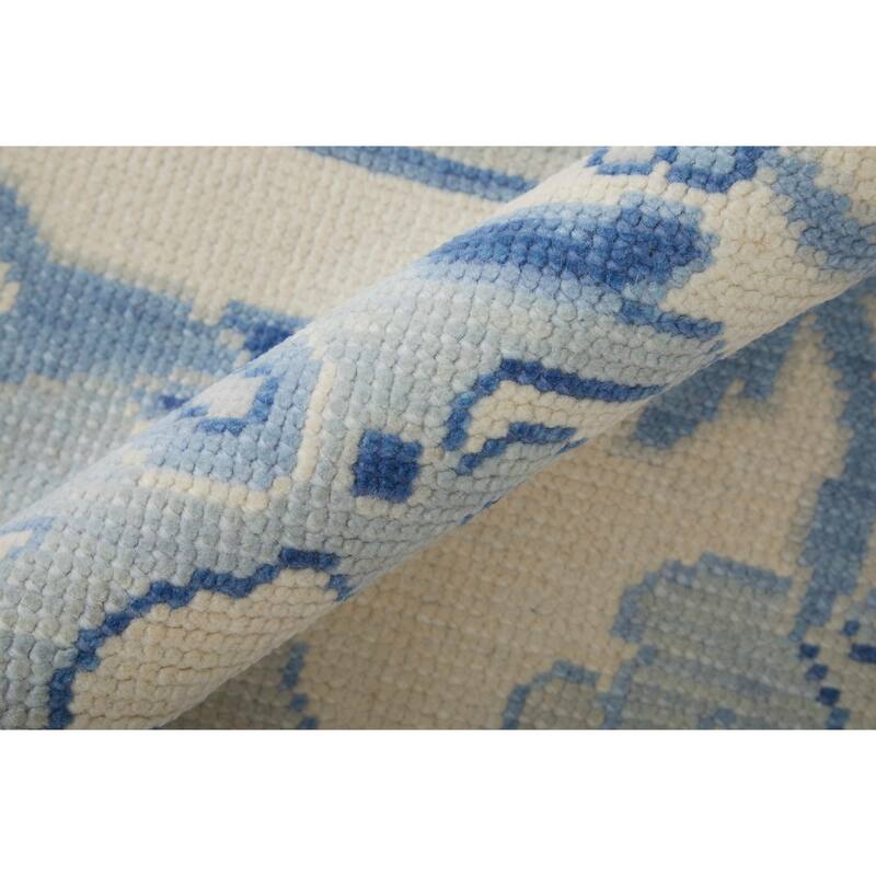 Grand Bazaar Larson Hand Knotted Floral & Botanical Transitional Area Rug