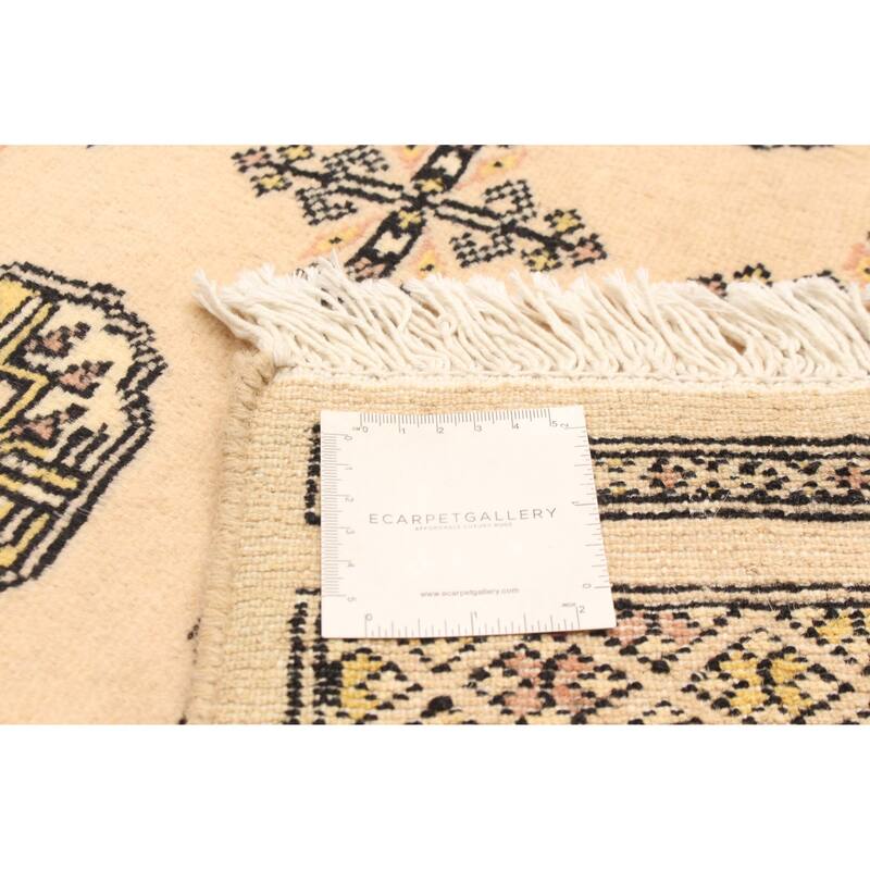 ECARPETGALLERY Hand-knotted Peshawar Bokhara Beige Wool Rug - 3'2 x 5'1