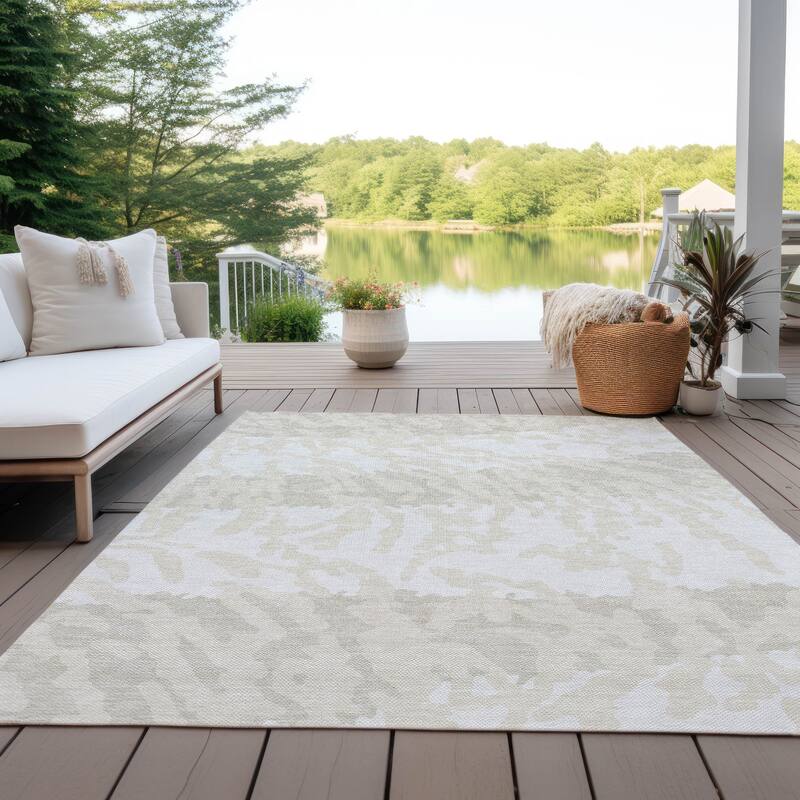 Machine Washable Indoor/ Outdoor Chantille Abstract Animal Print Rug - Ivory - 2'6" x 3'10"