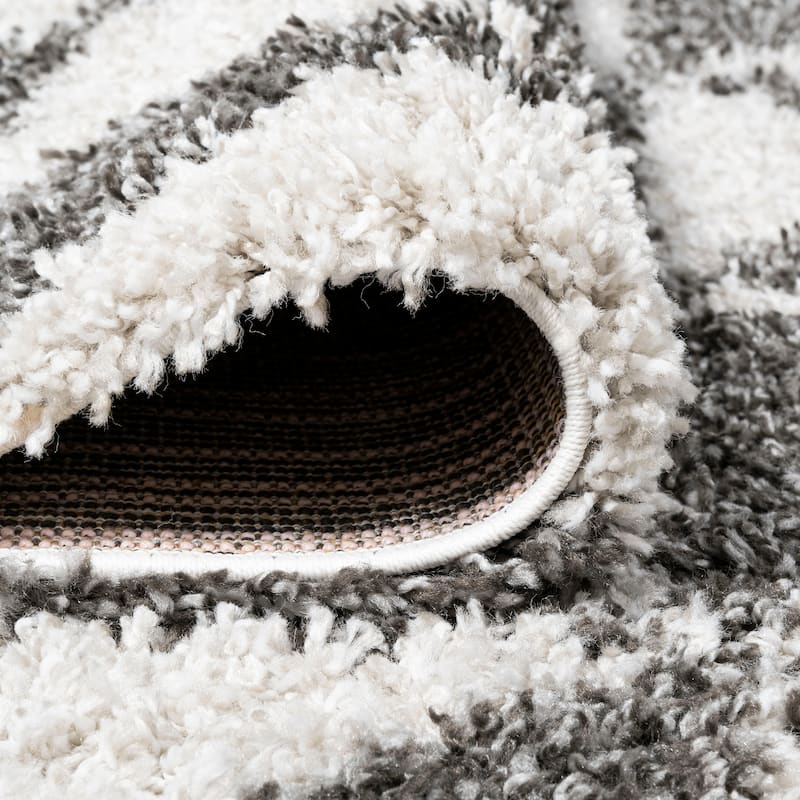 JONATHAN Y Inca Geometric Shag Area Rug