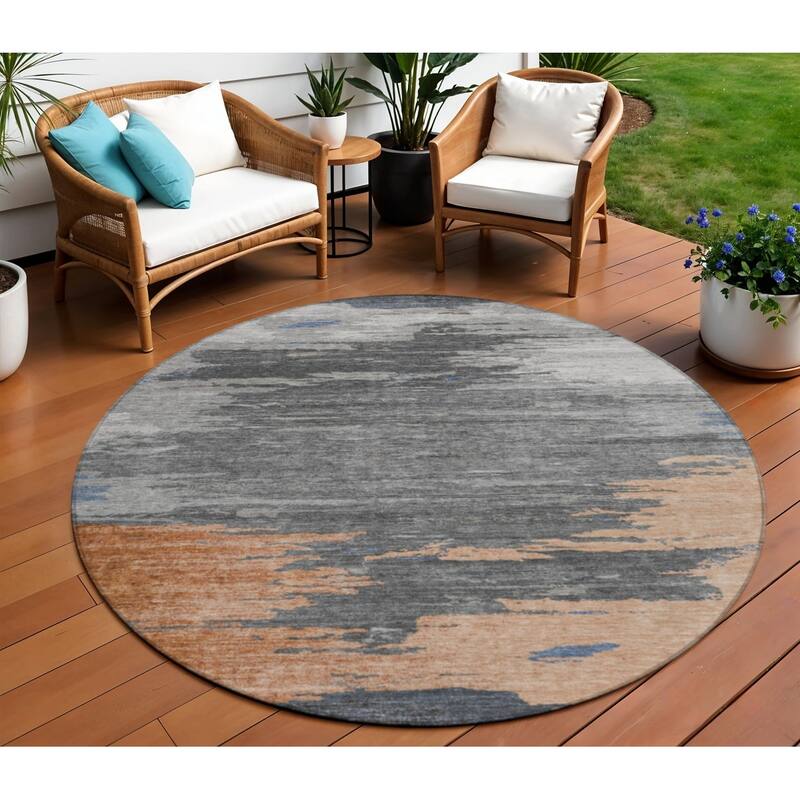 HomeRoots Abstract Transitional Rectangle Outdoor Rug - 8' Round