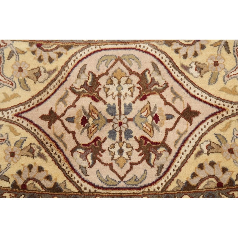 Wool/ Silk Vegetable Dye Floral Qum Oriental Area Rug Handmade Carpet - 10'1" x 10'2" Round