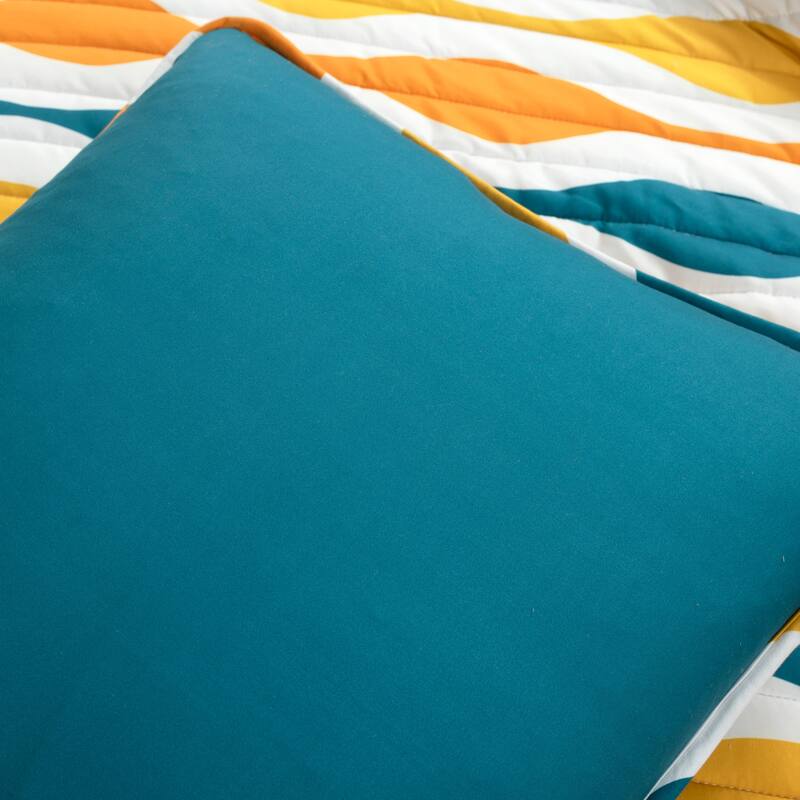 Lush Decor Mid Century Geo 3 Piece Quilt Set