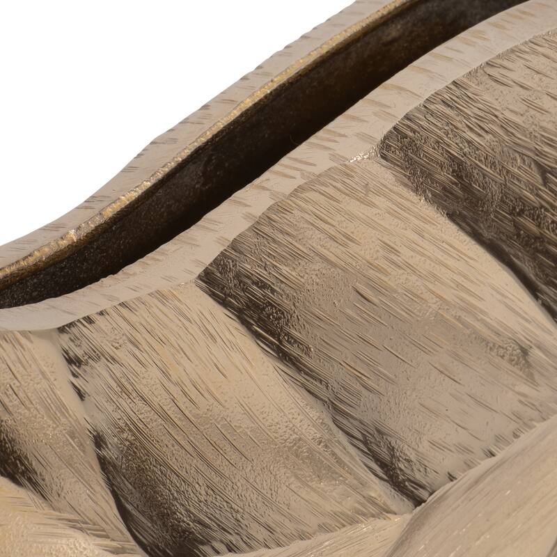 Sagebrook Home Elegant Leaf-Design Vases, Gold, Ideal for Home Decor Enthusiasts, Chic Centerpiece Addition, Set of 2