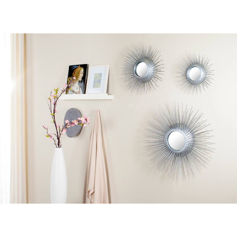 SAFAVIEH Nakita Silver Sunburst 28-inch Decorative Mirror (Set of 3) - L: 25" M: 17" S: 13" - 25Wx25Dx5H