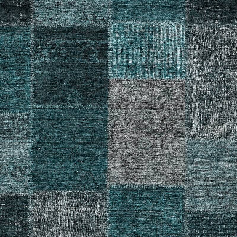 HomeRoots Patchwork Transitional Rectangle Outdoor Rug