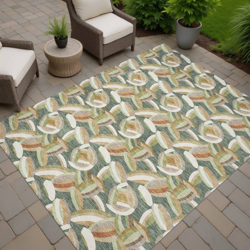 Machine Washable Indoor/ Outdoor Modern Heli Chantille Rug
