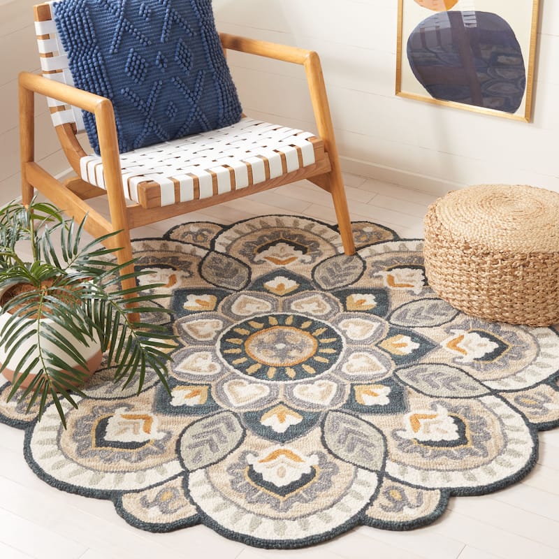 SAFAVIEH Handmade Novelty Urtza Ornate Flower Wool Rug - 3' Round - Beige/Navy - Round
