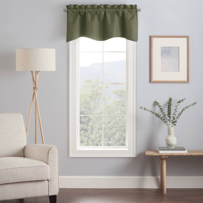 Eclipse Kendall Solid Scalloped Valance