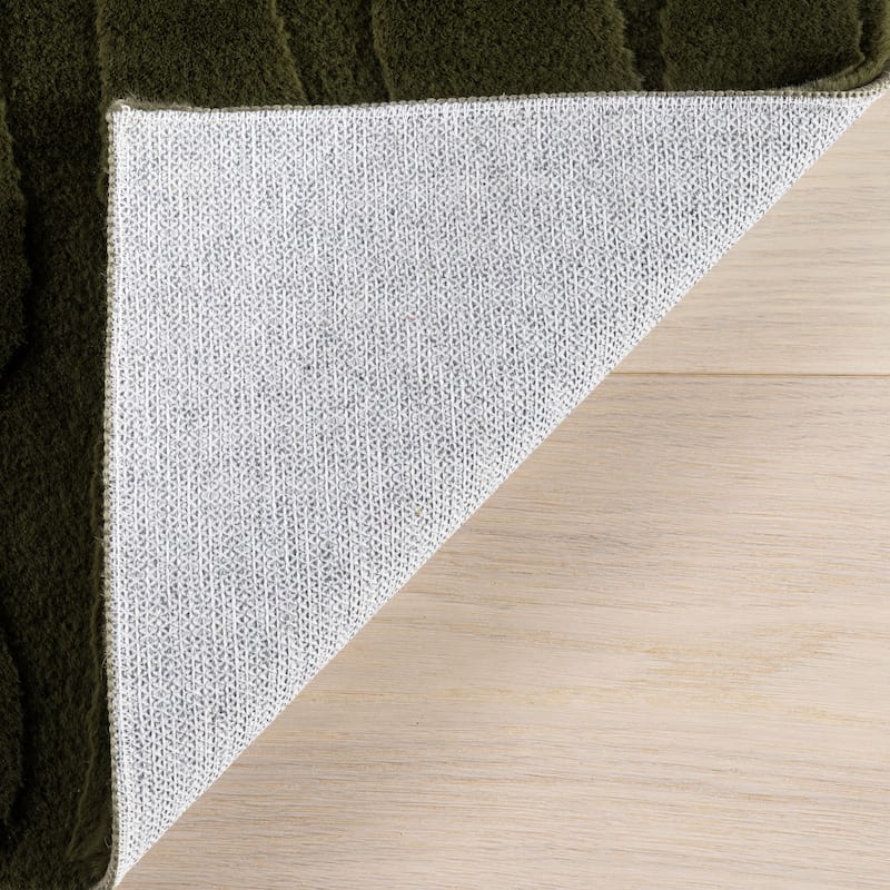 Nuloom Tavina Solid Cloud Washable Area Rug