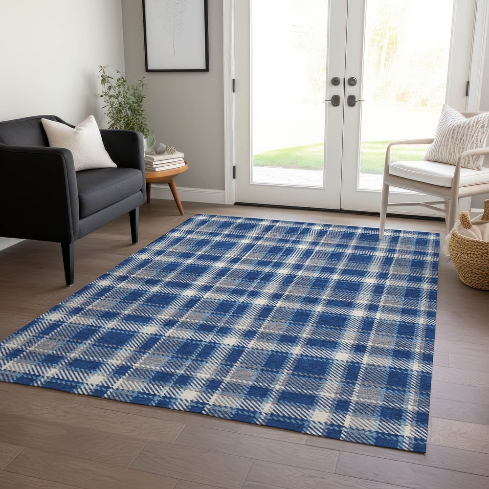 Machine Washable Indoor/ Outdoor Traditional Plaid Chantille Rug