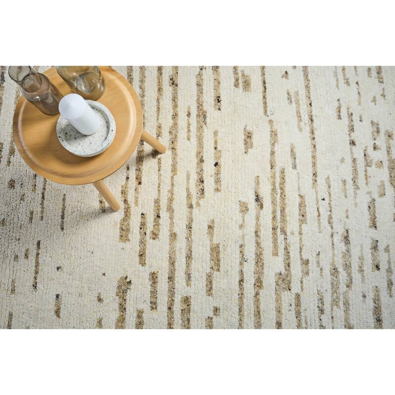 EXQUISITE RUGS Tahoe Hand-knotted Wool Ivory/Beige Area Rug.
