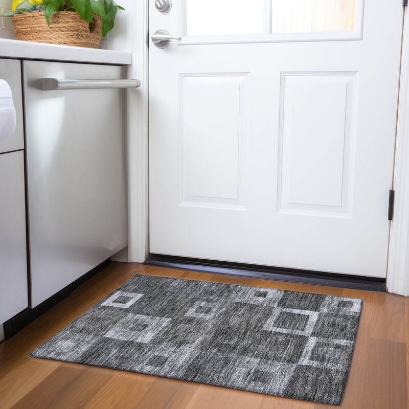Machine Washable Indoor/ Outdoor Contemporary Blocks Chantille Rug - Black - 1'8" x 2'6"